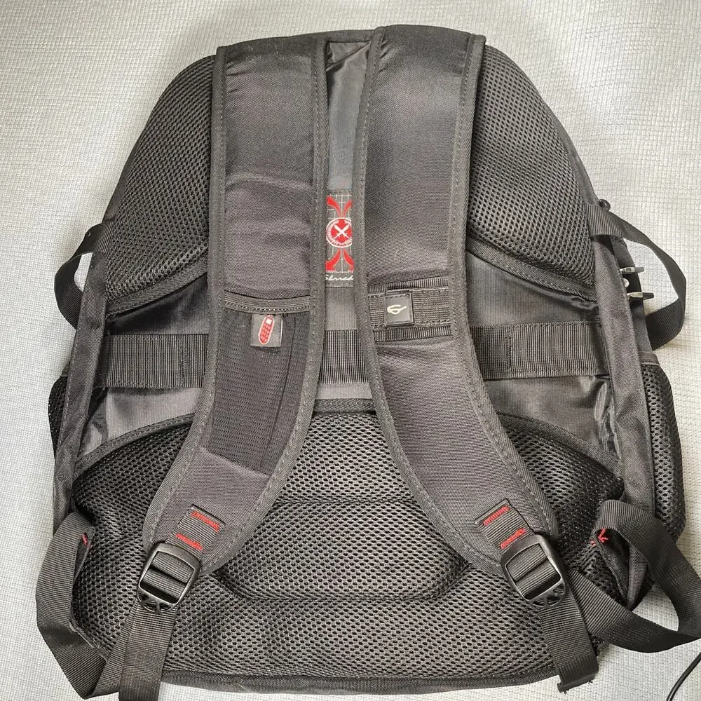 Shrrdoo Extra Large 50L Travel Laptop Backpack with USB Charging Port
